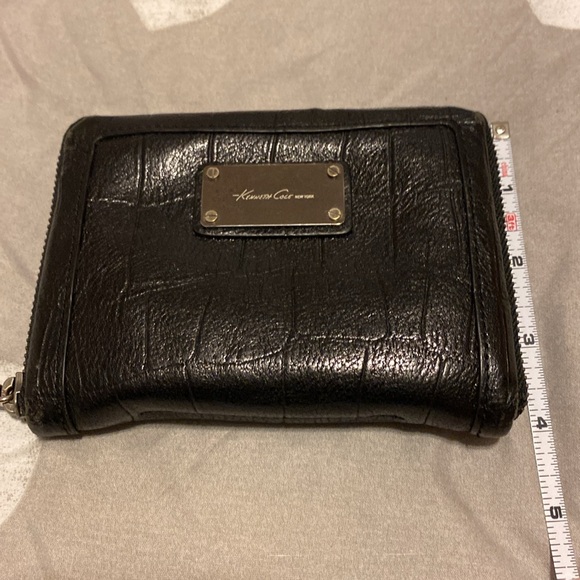 Kenneth Cole wallet - Picture 8 of 9